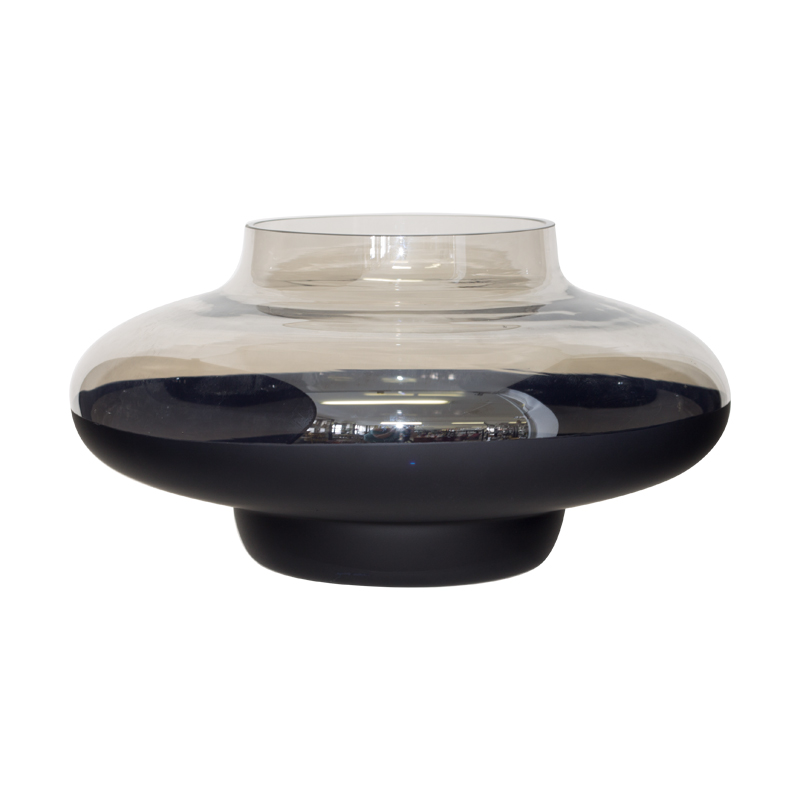 LIQUID LUSTRE/MATT BLACK VASE 20