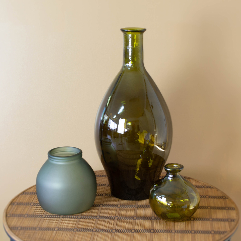 OLIVE GREEN SIMPLICITY VASE 18CM - Image 2
