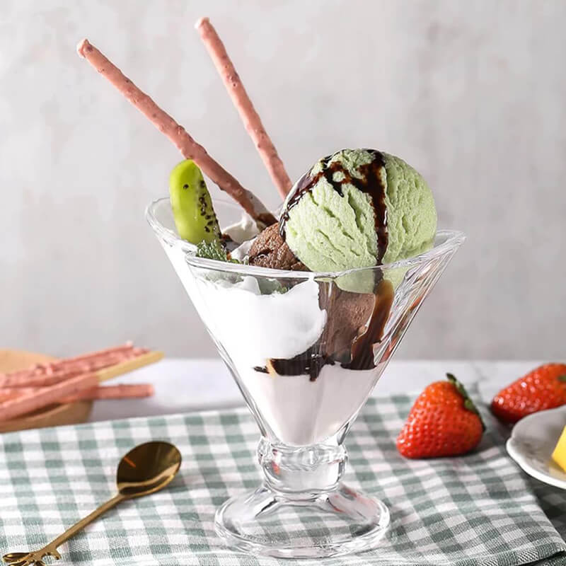 CLOVER ICE CREAM CUP 150ML - Image 3